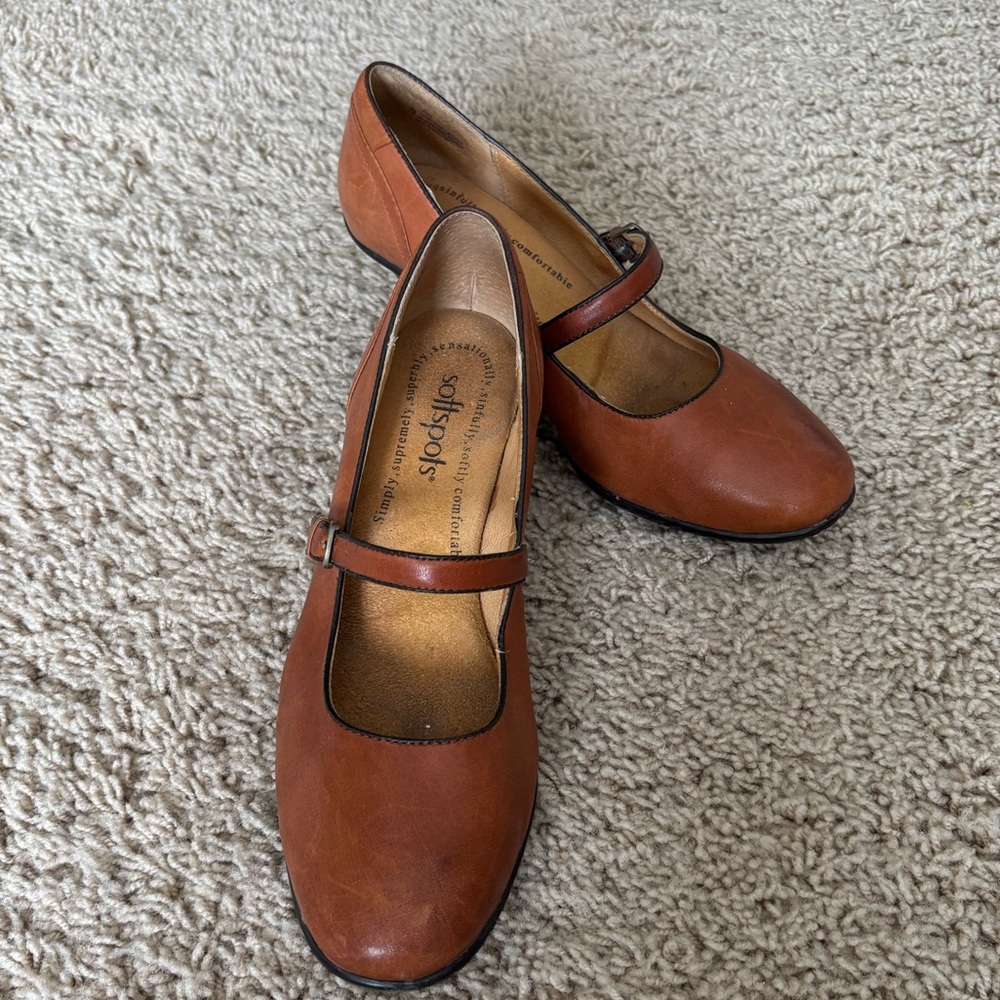 Softspots Tan Mary Jane Heels
